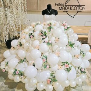 Robe de mariée en ballons